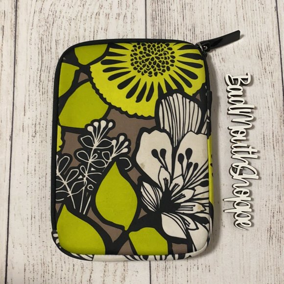 *Vera Bradley Neoprene Tablet Sleeve iPad Mini in Citron - Picture 2 of 6